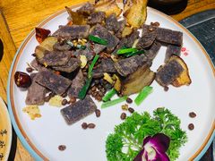 -亮欢寨酸汤鱼(沙冲路店)