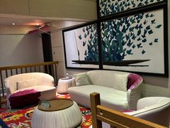 -喜鹊愉家酒店(郑州曼哈顿博览中心地铁站店)