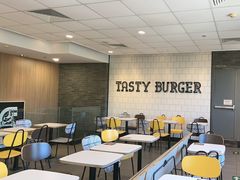 -麦当劳(杨林得来速店)