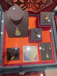 -周生生Chow Sang Sang(恒隆广场店)