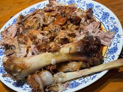 -老天桥酱肉烧饼夹肘子(天桥店)