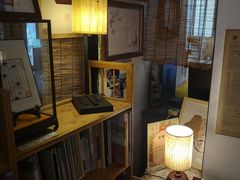 -邊城書店