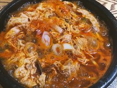 辣牛肉汤-吴草鸡爪오초닭발韩食堂(融恒盈嘉中心店)