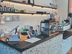 -Line 咖啡(石厦花园店)