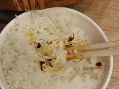 -愉肴麻辣香锅(中山路店)