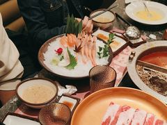 -牛YO寿喜烧·铁板烧和牛火锅自助(市府恒隆店)