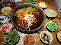 -四小区火锅·巷子里的重庆火锅(花照壁店)