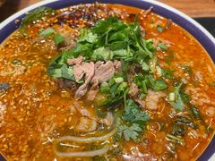 -云阿蛮云南生烫牛肉米线(奉贤路店)