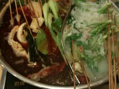 -佰人王串串香火锅(洋珠巷店)