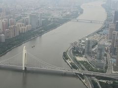 -广州塔卢特斯法国旋转餐厅