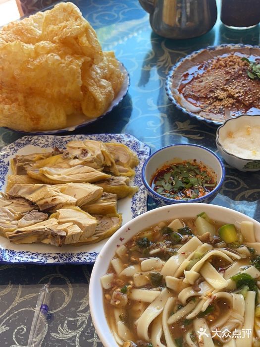 回辉登偰氏面片(东莲花美食街店)图片