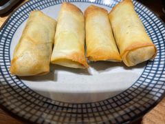 雪菜黄鱼春卷-南小蟹手工點心(三里屯店)