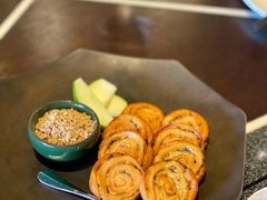鸭肝酱伴葱油饼-杭州西子湖四季酒店·金沙厅