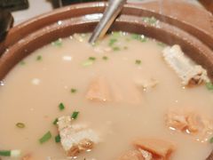 -小凤庭·地道湖北菜武昌鱼·藕汤(38年黄鹤楼店)
