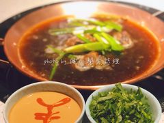涮羊肉秘制酱料-京韵胡同·酱香羊蝎子火锅涮肉(长寿路店)