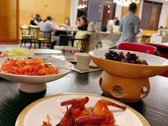 玻璃脆皮乳鸽-莫干山郡安里度假酒店-桃尖中餐厅