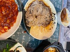 辛辣猪蹄面-贤花饭店(凯德店)