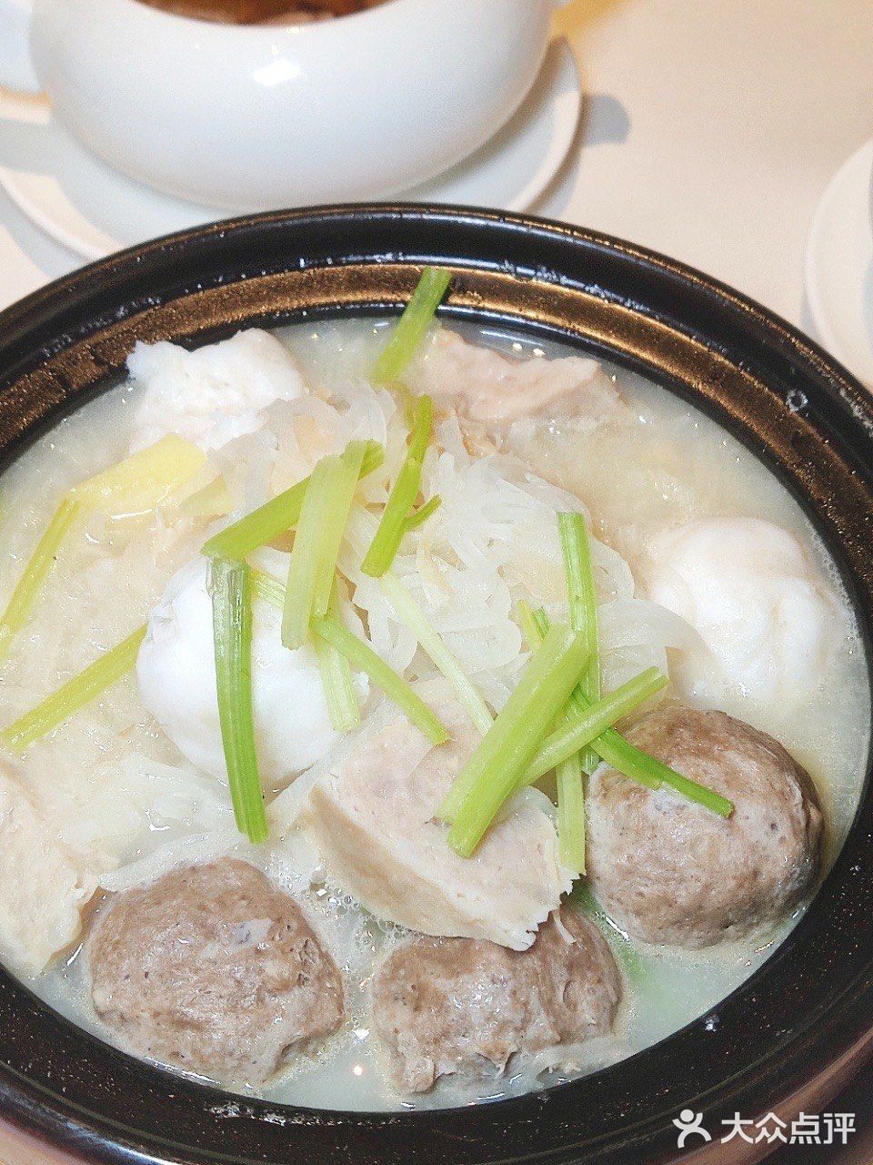 逛完花街哪里吃饭?来潮豪轩！