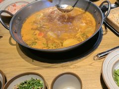 -野山舂·贵州现舂酸汤牛肉(东山店)