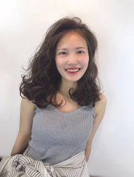 -侨治发型