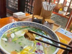 -香麒园·过桥米线·南湖雅宴