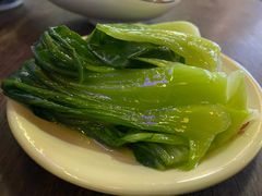 青菜（半棵上海青）-同得兴 Since·1995 传统苏式面馆(嘉馀坊店)