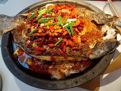 -鸣记脆皮烤鱼·海鲜烤鱼(三八广场店)