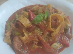 辣汁香肠宽面-A30 BISTRO