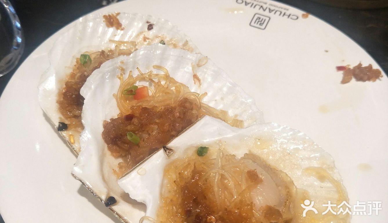 有生肉，有水果，有饮料，分别分区