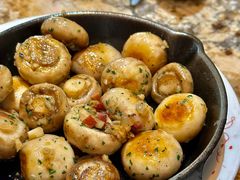 香煎火腿小蘑菇-BROWNSTONE布朗石西班牙餐厅(富城店)