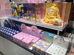 -泡泡玛特POPMART(上海环球港店)