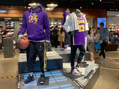 -NIKE武汉品牌体验店