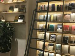 -猫的天空之城概念书店(印象城购物中心店)