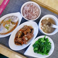 -爱妈月子会所(汕樟总店)