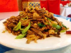 -艾敏河蒙餐(海拉尔大街店)