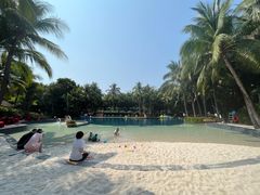 -三亚湾海居铂尔曼度假酒店