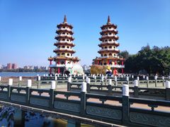 -龙虎塔