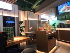 -百春原湖南牛肉粉(百联世纪店)