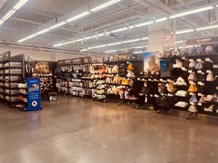 -迪卡侬(苗岭路店)