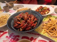 -肥肥虾庄·金牌油焖大虾(汉口城市广场店)