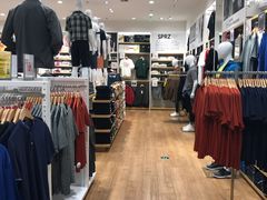 -优衣库(南宁江南万达店)