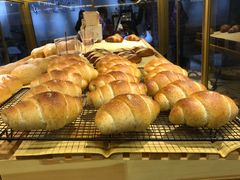 日式经典盐面包-啊噗吐呦现场烘焙(麦凯乐店)