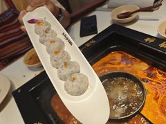 -老牌坊云南鱼豆花火锅(哈西万达店)