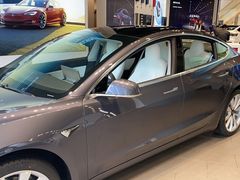 -TESLA 特斯拉(上海太古汇体验店)