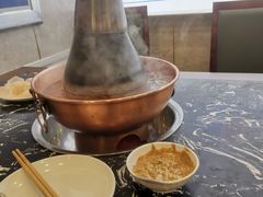 -楼外楼大刀肉传统火锅居(繁荣路店)