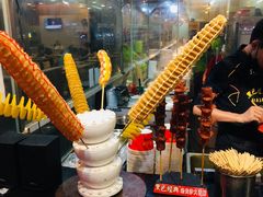 -黑色经典·长沙臭豆腐(粤华路店)