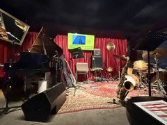 -东岸Cafe 爵士俱乐部