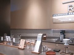 -星巴克臻选(上海合生汇1F店)