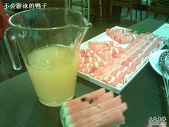 点的肉&nbsp;拿的西瓜&nbsp;送的饮料-新辣道鱼火锅(航天万源店)
