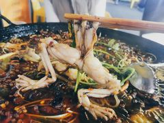 -鸿顺老铁锅美蛙鱼府(解放碑店)